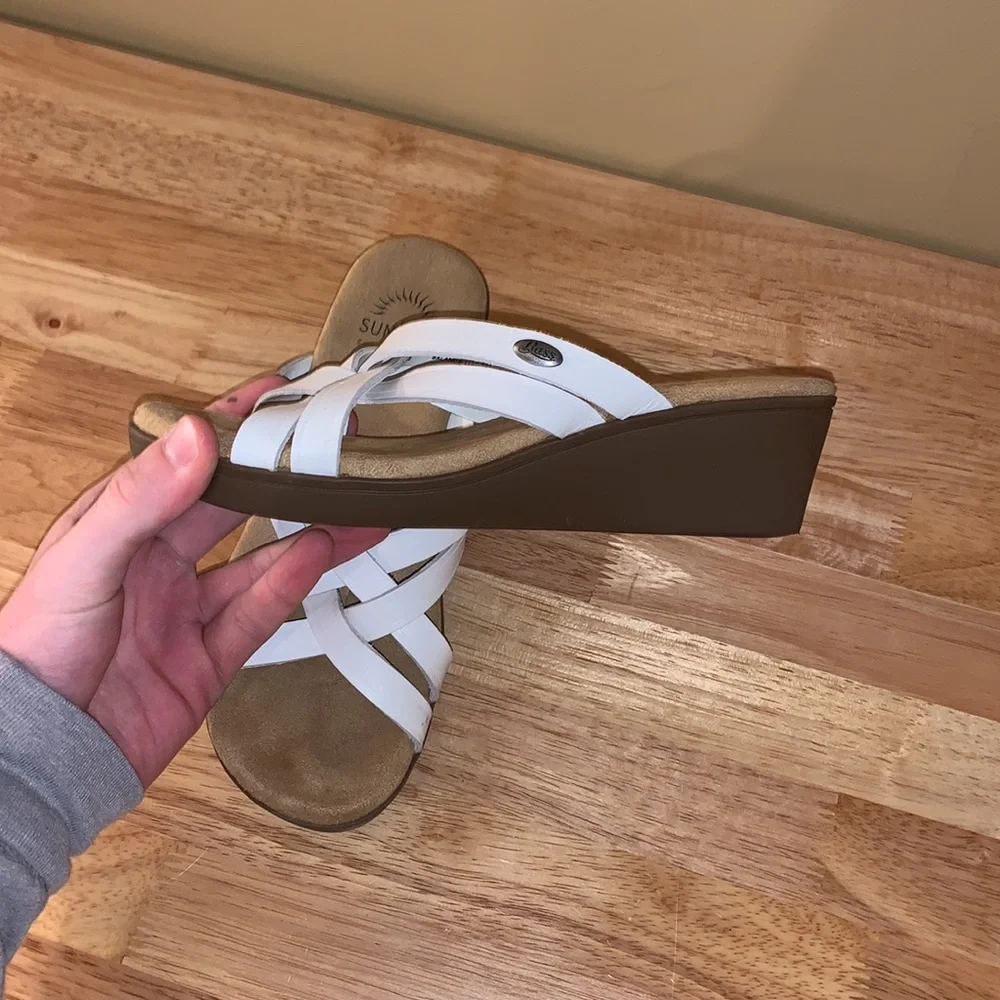 Sunjuns Bass 2 inch Wedge Sandals Size 5 - Picture 3 of 5